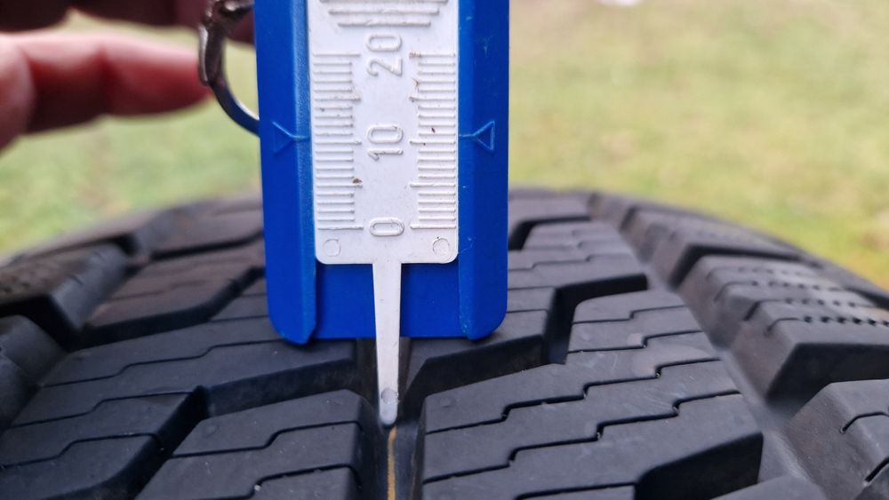 Anvelopa/rezervă 225 65 R 16 C Nexen