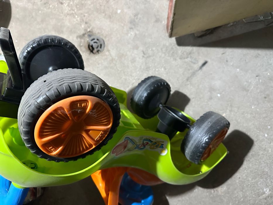 Детска кола за Бутане