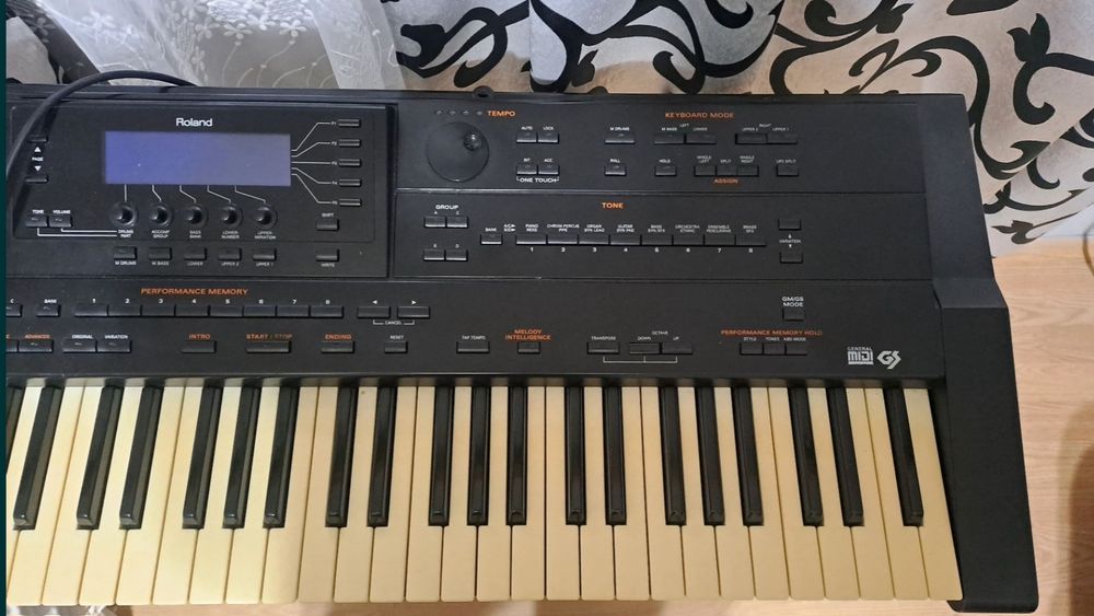 Roland g800 stare foarte bună
