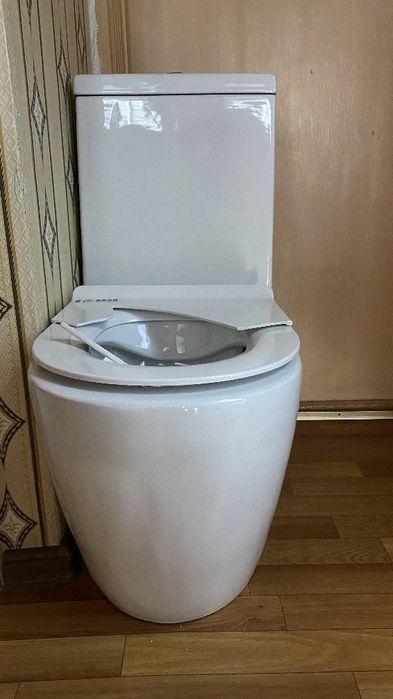 Новый Унитаз белый