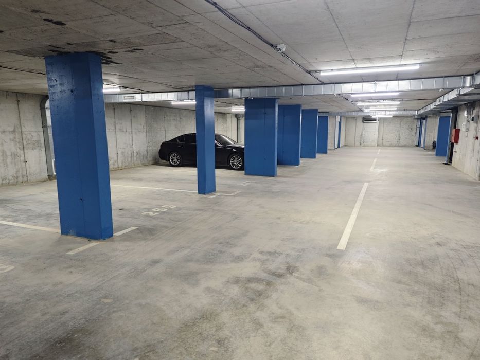 Дава се под наем Гараж / Паркомясто в Варна, Победа - 22 кв.м за 76.5 € - Снимка #2