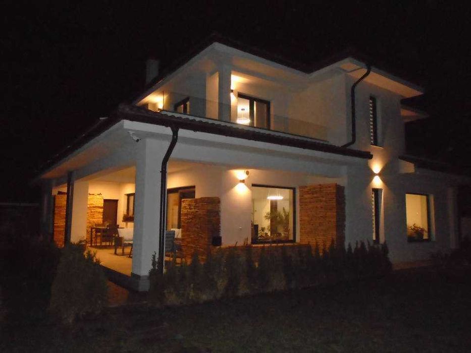 Vila de vanzare  situata in Brasov, zona Stupini