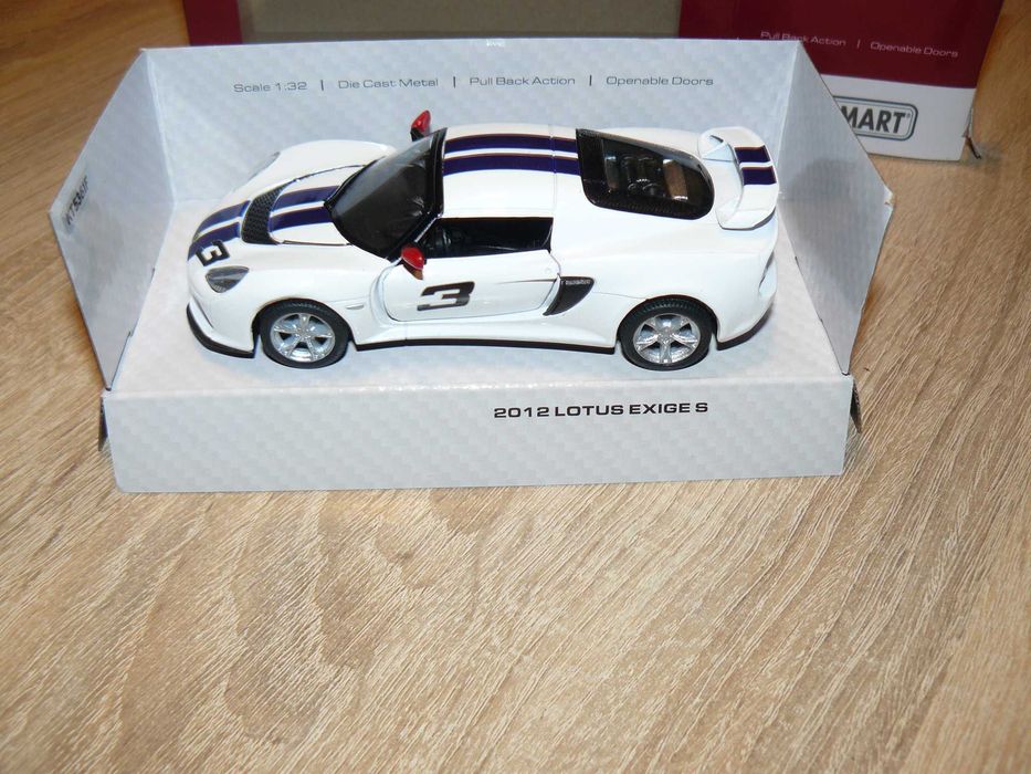 Macheta Auto De Colectie LOTUS EXIGE S 2012 Scara 1:32, Noua Kinsmart