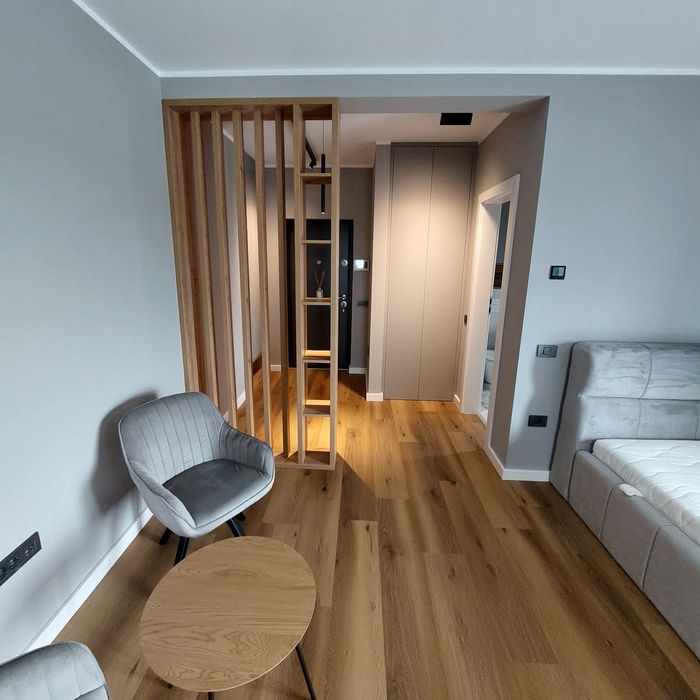 Inchiriez apartament