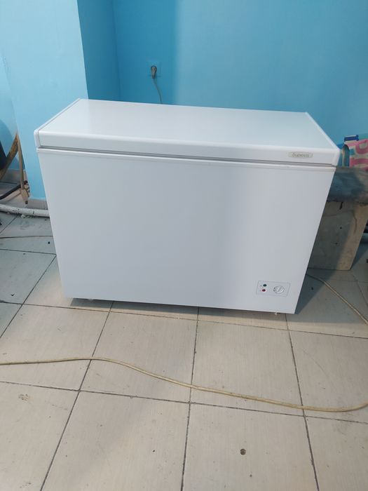 Продам морозильник