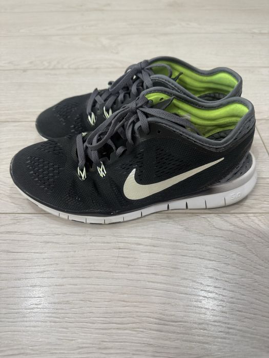 NIKE дамски маратонки!изключително удобни