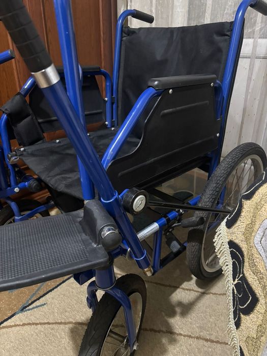 Инвалидная коляска