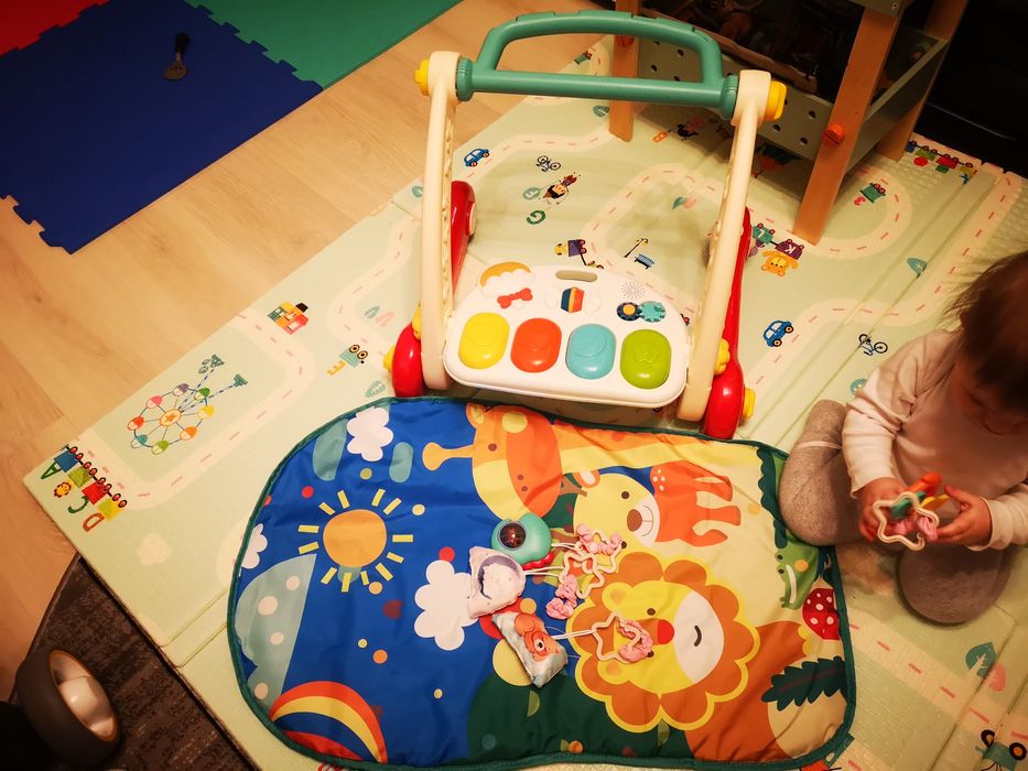 Centru de activități și antemergator