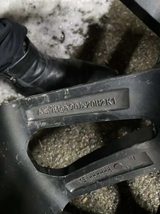 Один диск р20 Borbet Audi RS8.