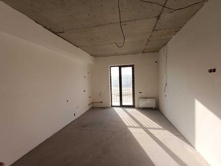 Срочно 1 комнатная квартира в новом ЖК м. Олмос. Рохат. Водий пятак!