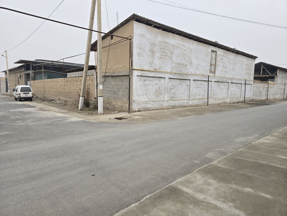 Joy sotiladi  Yoshlik M.F.Y Jiyda ko'chadan