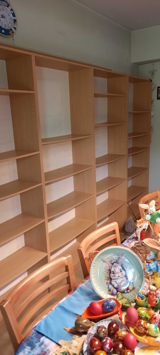 Продавам Етажерки 6 бр.