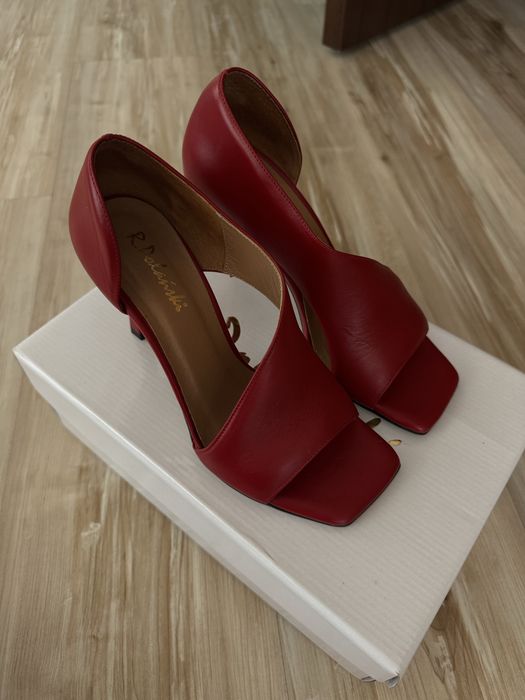 Обувки на ток естествена кожа