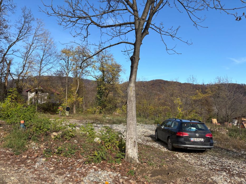 Vând teren Păuşeşti-Maglasi, Râmnicu-Vâlcea - toate utilitatile