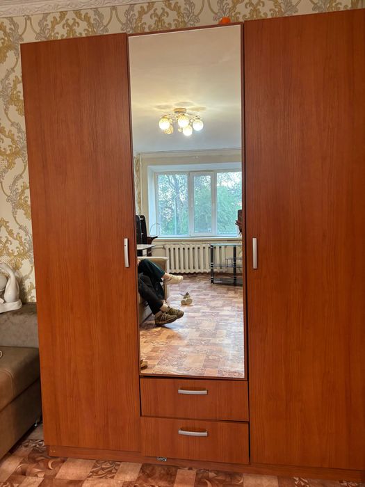 продам шкафы ,некоторые отдам даром