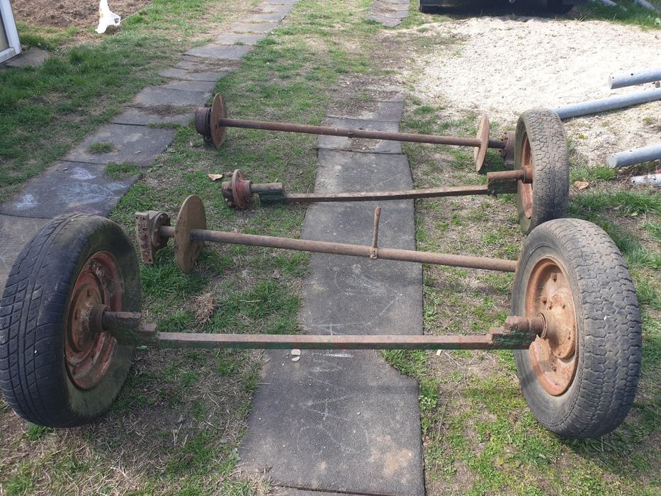 Vand punte ,osii căruța și butuci semanatoare