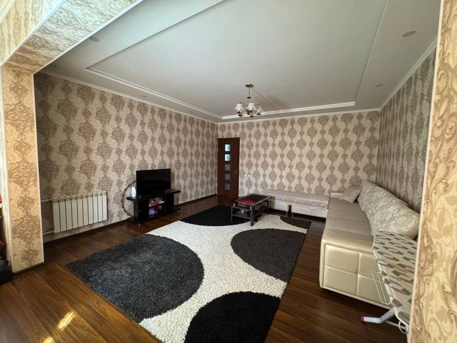 Паркентский 2/4/9 вторичка 60м²