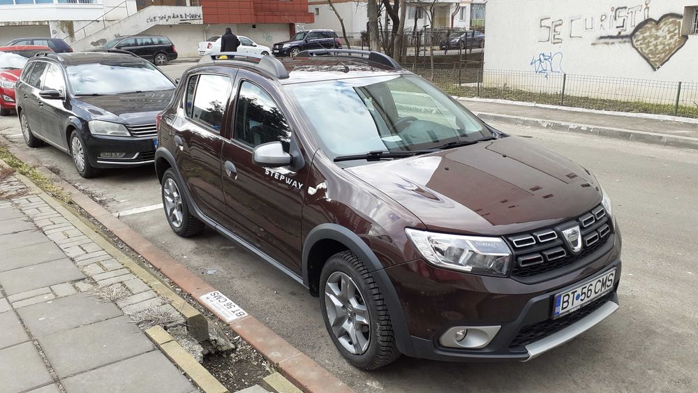 Vând Sandero Stepway