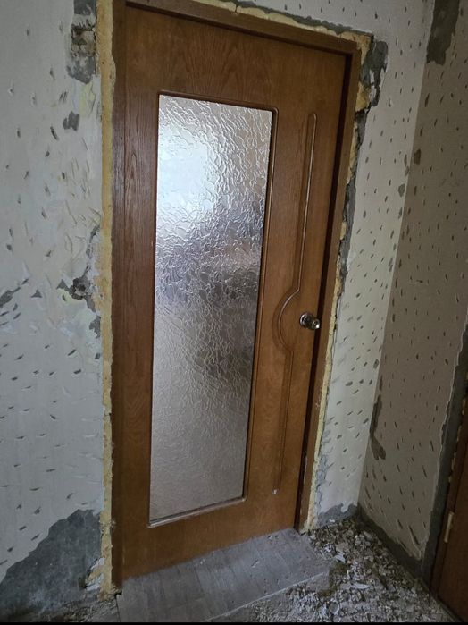 Продаются двери межкомнатные