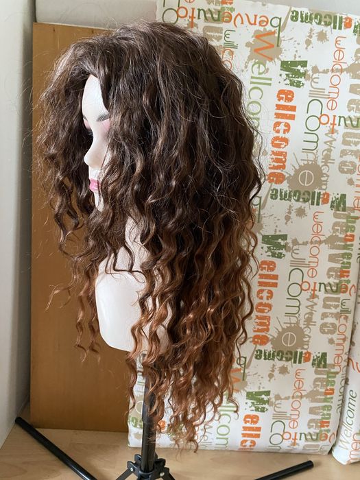 Peruca stil afro noua deasa castaniu saten