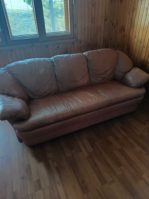 Продавам два дивана и два фотьойла