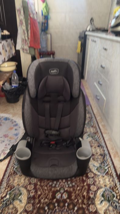 Продается Автокресло