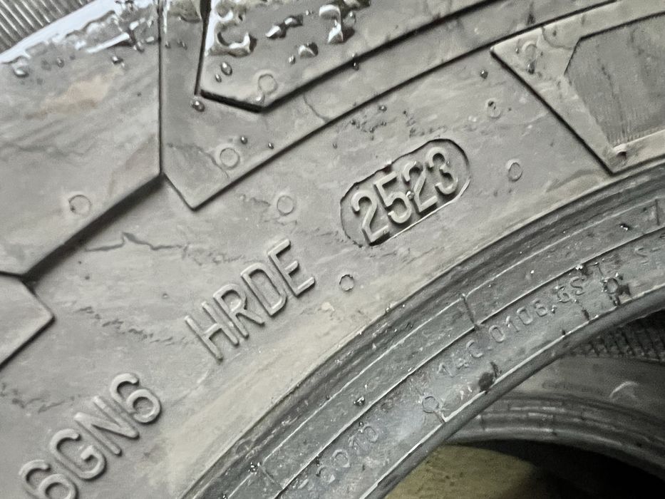 2бр зимни гуми 195-75-16