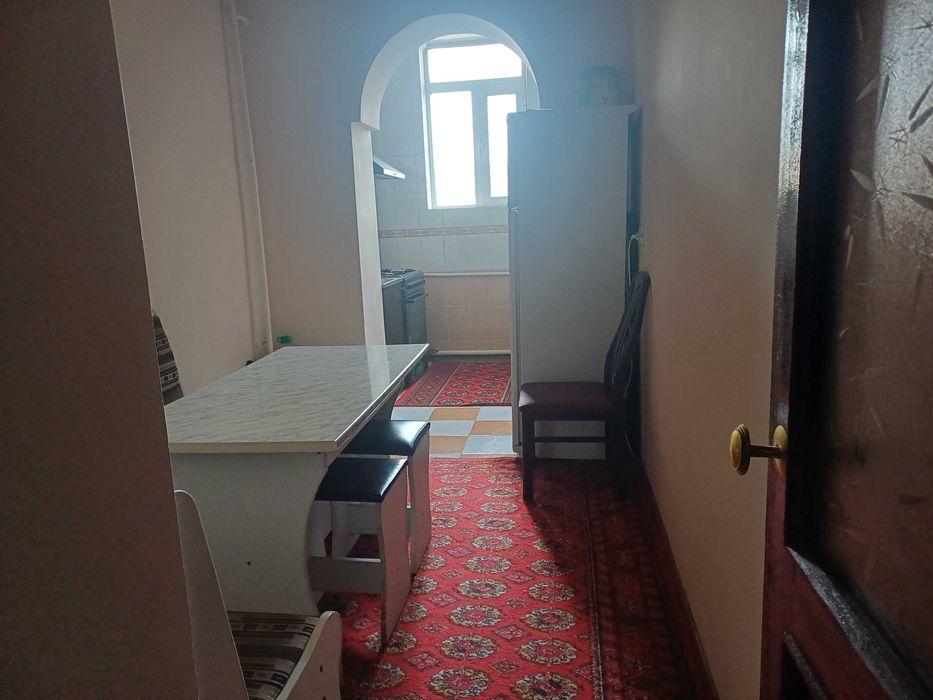 3хонали квартира, шахар марказида