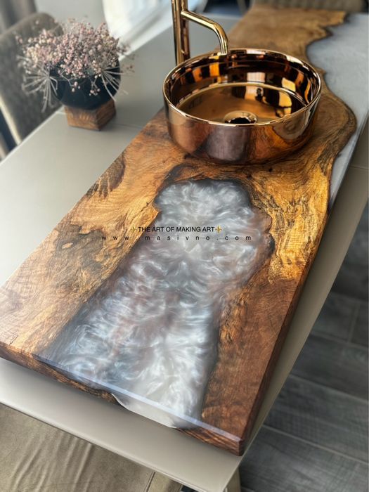 Водоустойчив плот от дърво и епоксидна смола