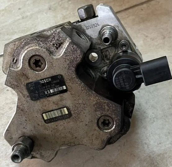 Горивна система ПИЕЗО BMW M57D30 BMW 325d 525d Е90 Е91 Е92 Е93 Е60 Е61