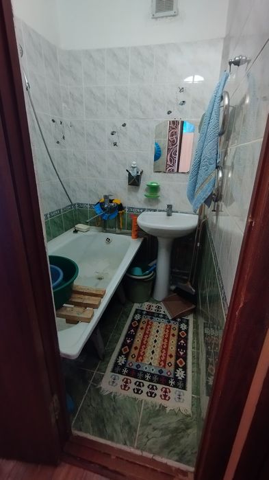 Срочно 4комнатты квартир сатылады.