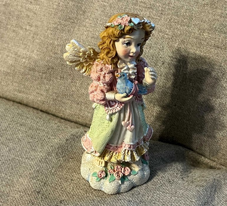 Figurina inger cu porumbel colectie rasina pictata manual 20 cm