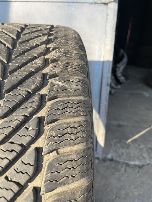 2 бр. зимни гуми 205/55/16 Debica 6+ mm DOT 3815