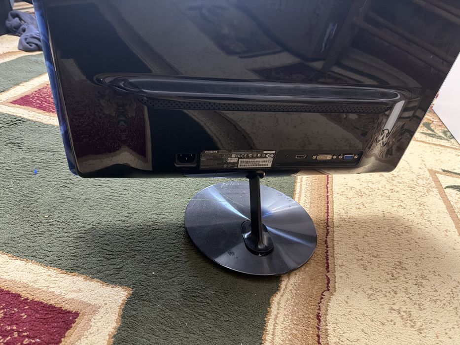 Продам монитор 60гц, phillips