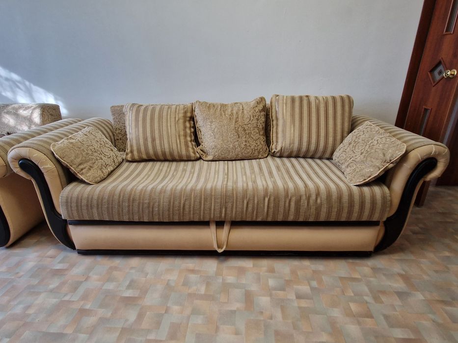 Диван с креслом (набор)