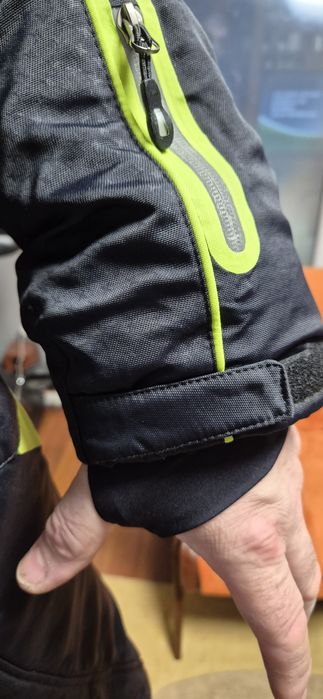 Geacă premium Ski Snowboard ATURE Bărbați - Mărimea XXL - Stare Impeca