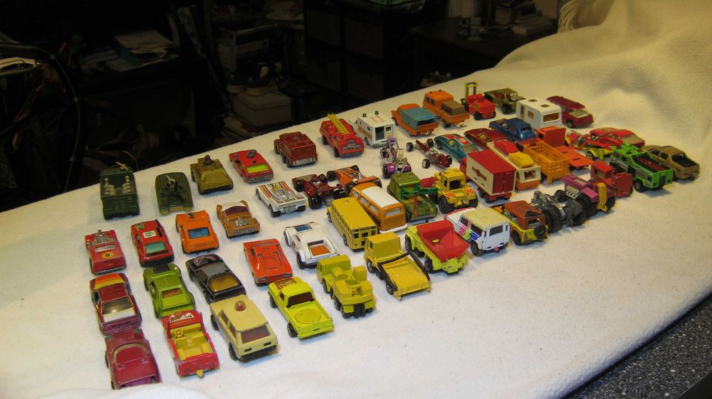 MATCHBOX,lot 56 machete,masinute,diverse,personale