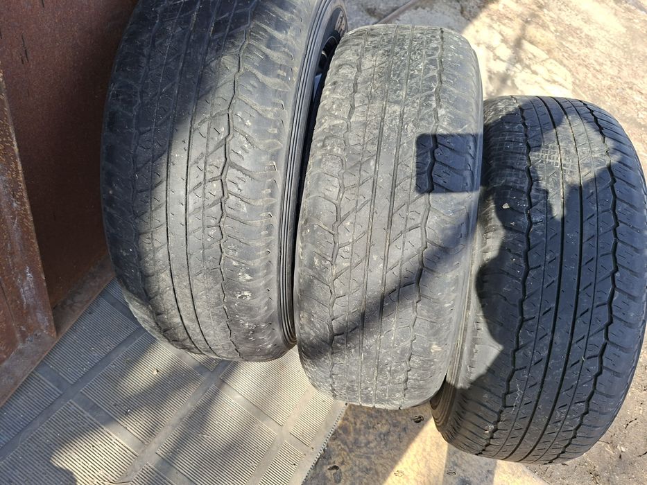Продам шины 265/65/17 данлоп