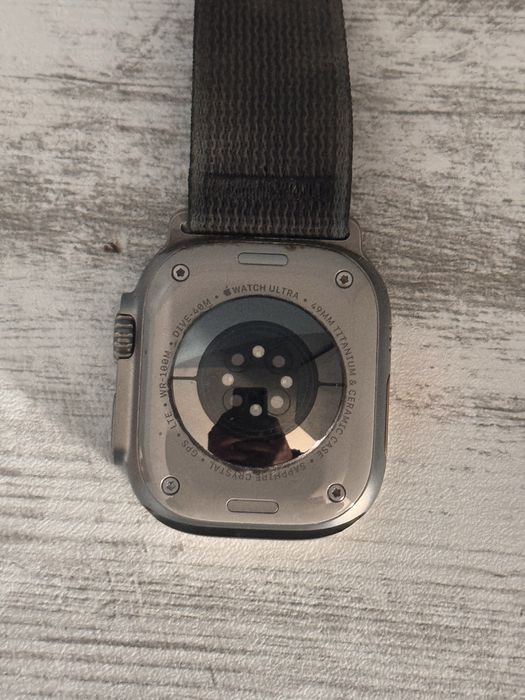 Apple watch ultra 2 titanium