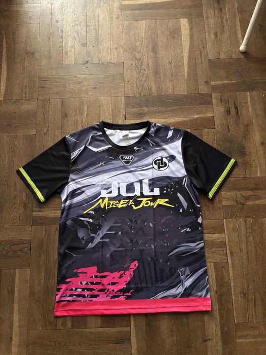 Omerta и JUL тениски