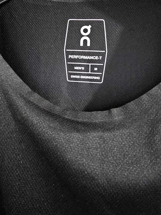 ON Cloud тениска