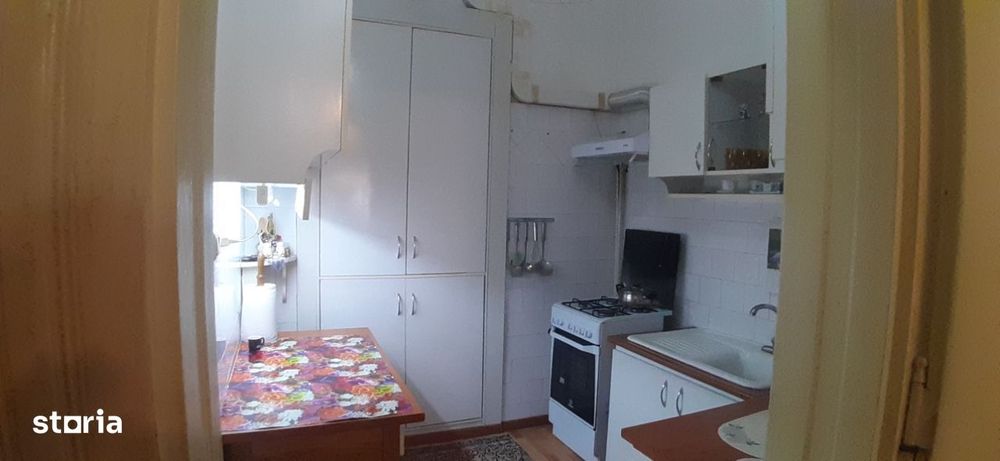 Vindem casa Codlea, Central