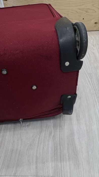 Чемодан продам за 10000 бу