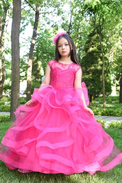 Прокат бальных и вечерних платьев