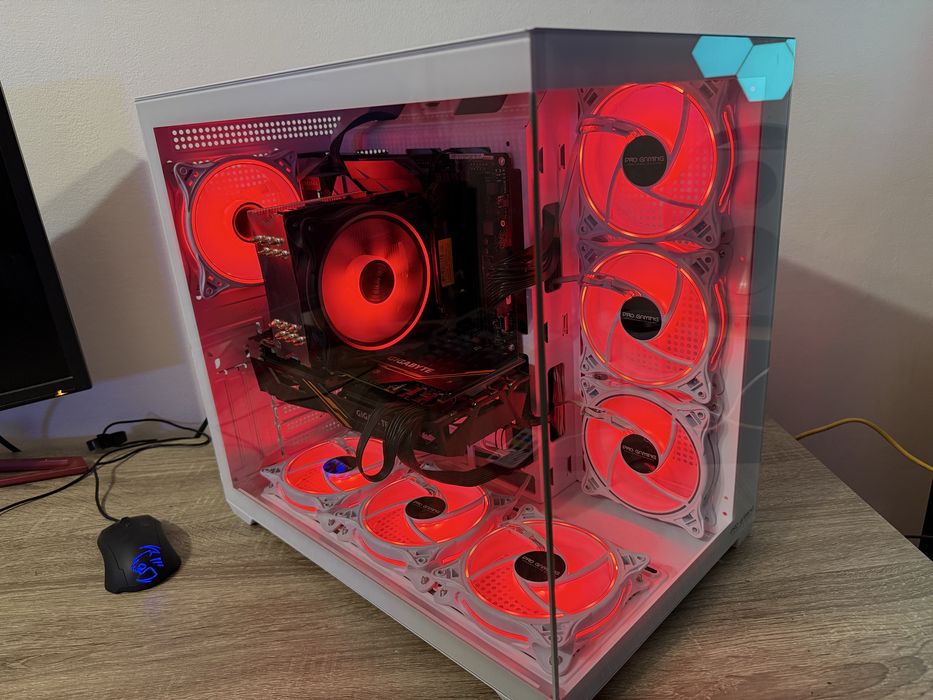 PC Gaming  i7 / 2TB / Vega 64 / RGB / Garanție / Testare