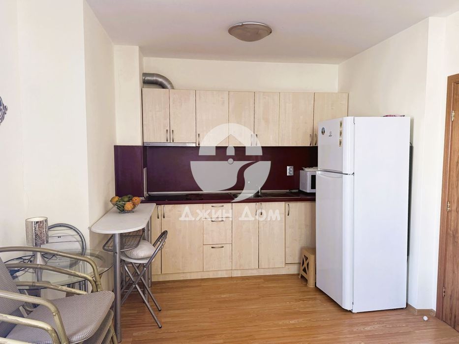 Продава се Двустаен апартамент в к.к. Слънчев бряг - 60 кв.м за 1225 €/кв.м - Снимка #1