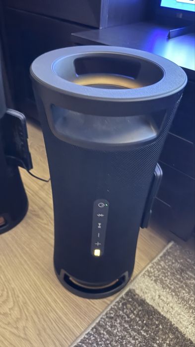 Vînd boxe Sony ult field 7