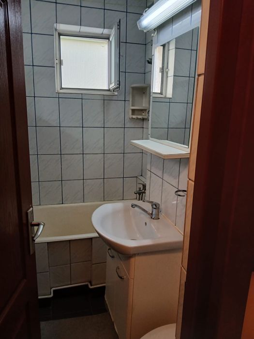 Persoana fizica închiriez apartament 2 camere deva