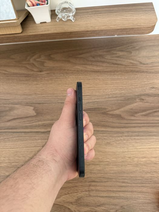 Iphone 15 в хорошем состояний