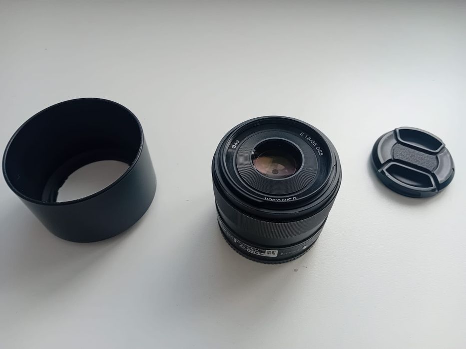 Obiectiv Sony E 35mm F1.8